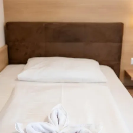 Ganslhof - Adults Only Hotel 3*